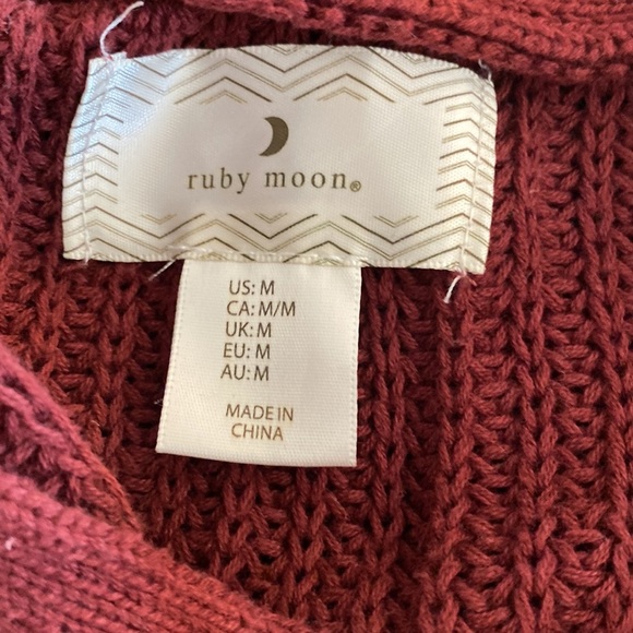 Ruby Moon Size medium burgundy V neck sweater - Picture 6 of 7